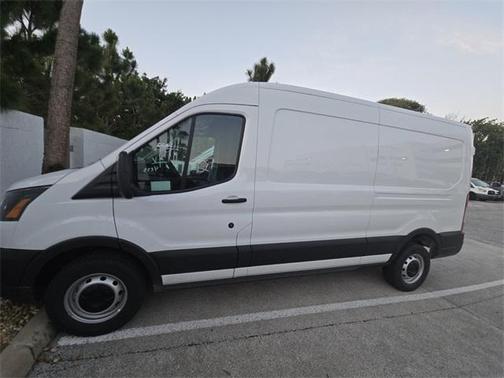 2025 Ford Transit-250 148 WB Medium Roof Cargo