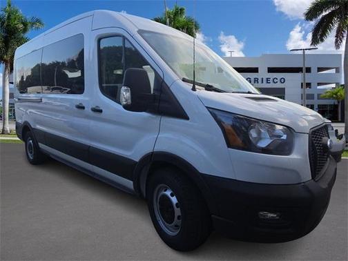 2025 Ford Transit-350 XL