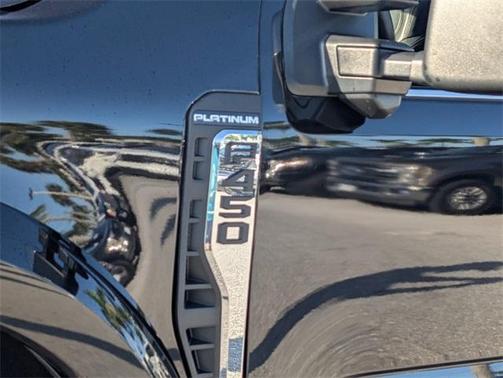 2023 Ford F-450 Platinum