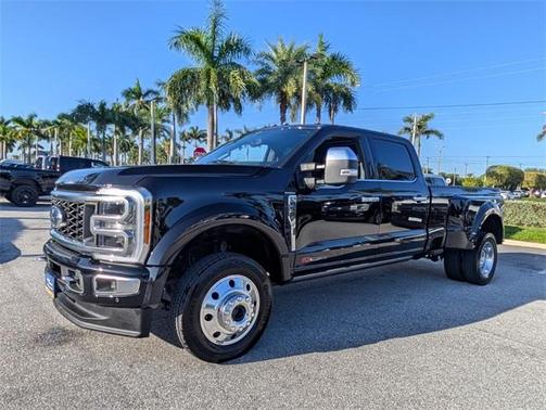 2023 Ford F-450 Platinum