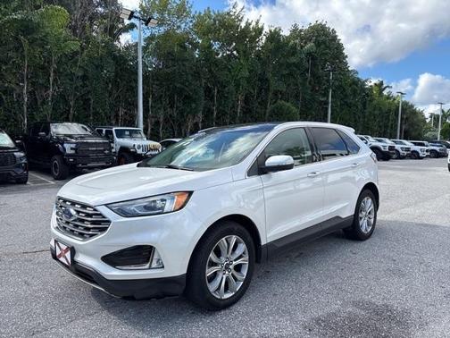 2019 Ford Edge Titanium