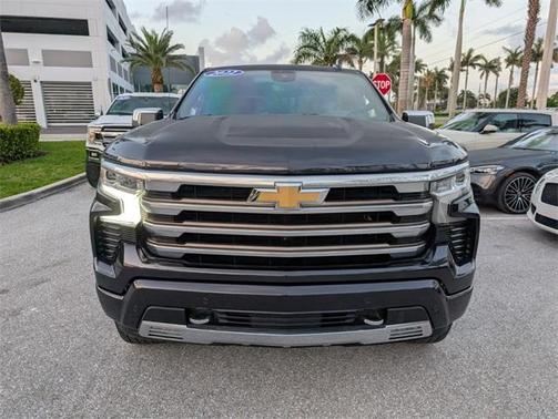 2022 Chevrolet Silverado 1500 High Country