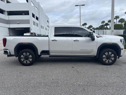 2025 GMC Sierra 2500 Denali