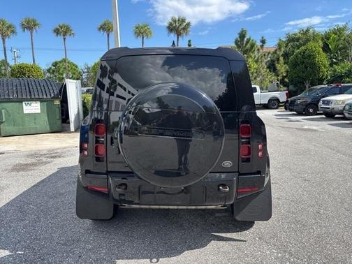 2023 Land Rover Defender 110 X-Dynamic SE