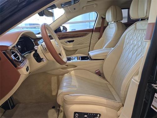 2021 Bentley Flying Spur V8