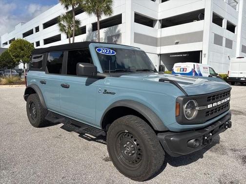 2023 Ford Bronco Black Diamond