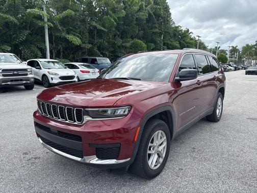 2022 Jeep Grand Cherokee L Laredo