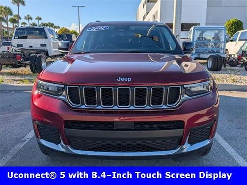2022 Jeep Grand Cherokee L Laredo