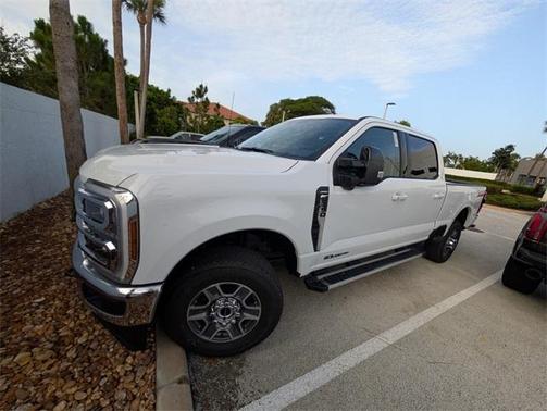 2025 Ford F-350 Lariat Super Duty