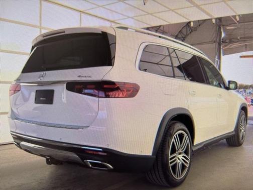 2025 Mercedes-Benz GLS 450 4MATIC