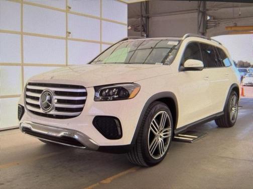2025 Mercedes-Benz GLS 450 4MATIC