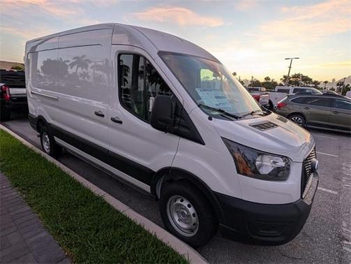 2025 Ford Transit-250 148 WB Medium Roof Cargo