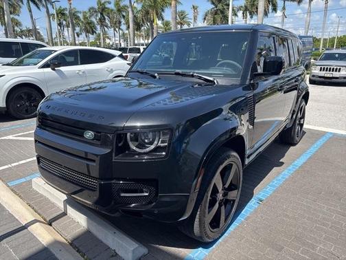 2023 Land Rover Defender 110 V8