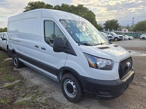 2025 Ford Transit-250 148 WB Medium Roof Cargo