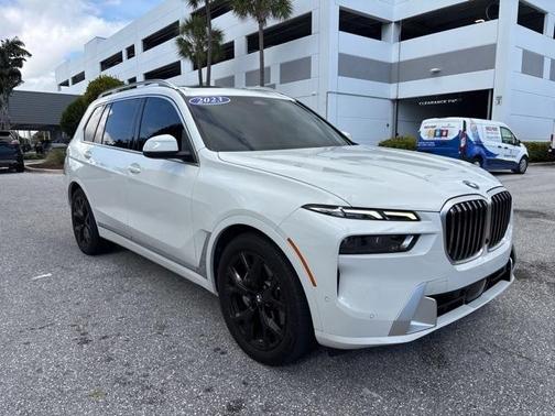 2023 BMW X7 xDrive40i