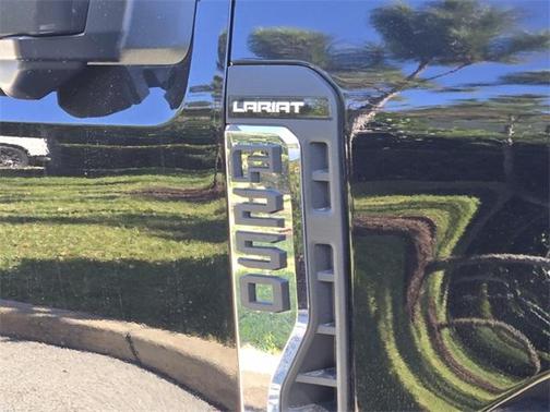 2025 Ford F-250 Lariat
