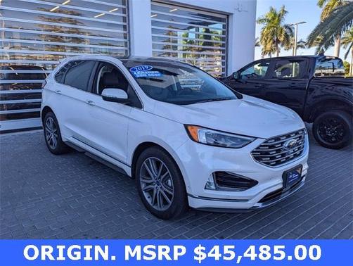 Photo 2 of 28 of 2019 Ford Edge Titanium