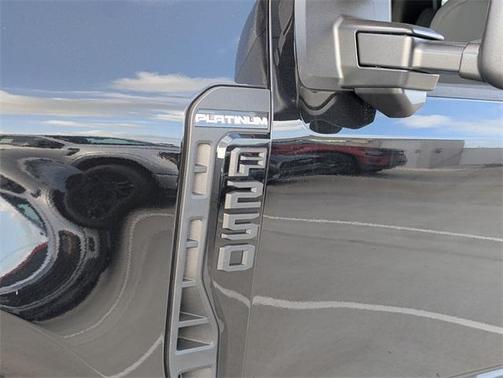 2026 Ford F-250 Platinum