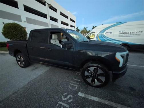 2023 Ford F-150 Lightning Platinum