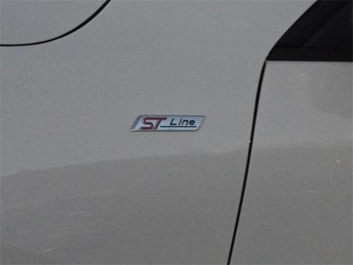 2025 Ford Escape ST-Line Elite