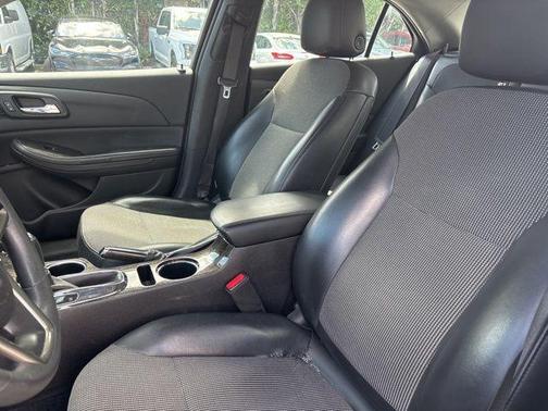 2015 Chevrolet Malibu 1LT