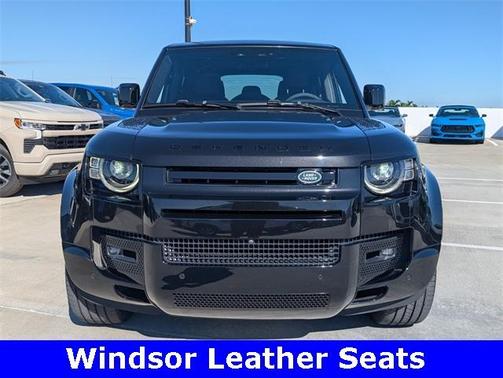 2024 Land Rover Defender P525 V8