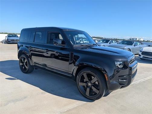 2024 Land Rover Defender P525 V8