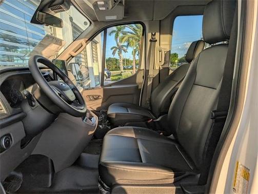 2025 Ford Transit-350 XL