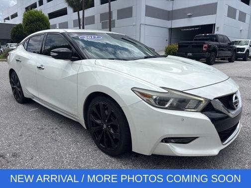 White 2017 Nissan Maxima 3.5 SR