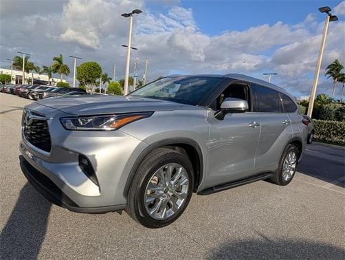 2022 Toyota Highlander Hybrid Limited