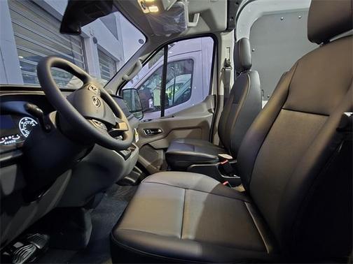 2025 Ford Transit-250 148 WB Medium Roof Cargo