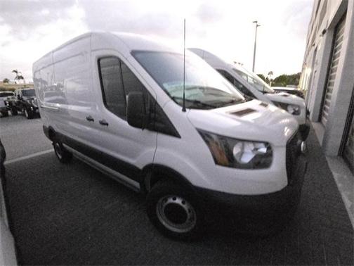 2025 Ford Transit-250 148 WB Medium Roof Cargo