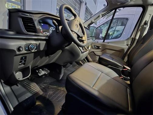 2025 Ford Transit-250 148 WB Medium Roof Cargo