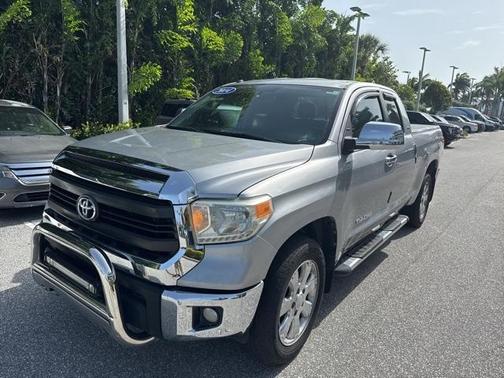 2014 Toyota Tundra SR5