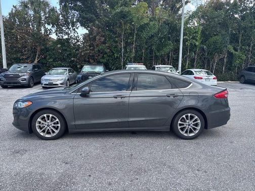 2020 Ford Fusion Hybrid SE