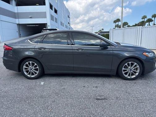 2020 Ford Fusion Hybrid SE