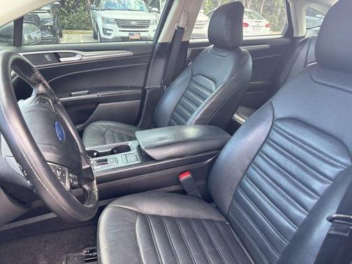 2020 Ford Fusion Hybrid SE