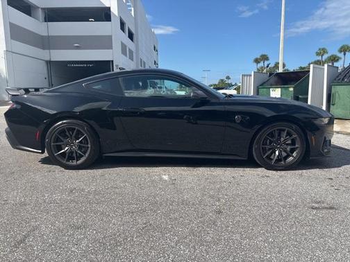 2024 Ford Mustang Dark Horse