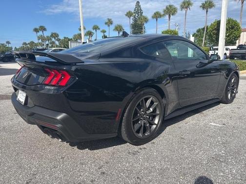 2024 Ford Mustang Dark Horse