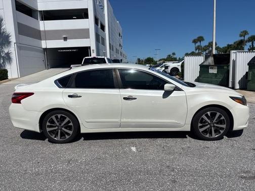 2016 Nissan Altima 2.5 SR