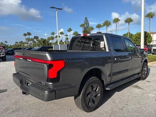 2023 Ford F-150 Lightning LARIAT