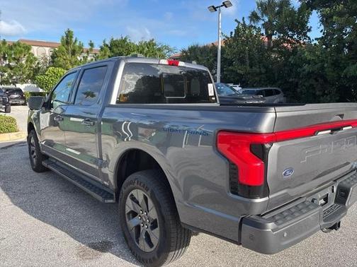 2023 Ford F-150 Lightning LARIAT