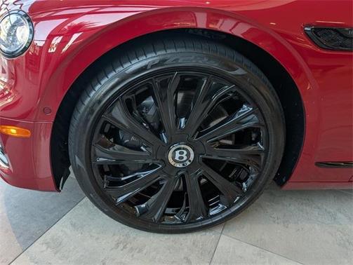 2023 Bentley Flying Spur Mulliner V8