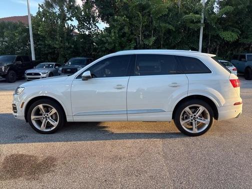 2019 Audi Q7 55 Prestige