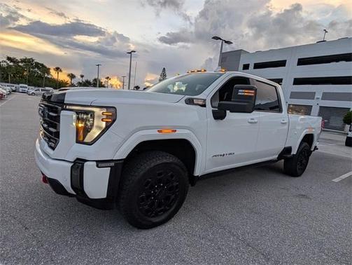 2024 GMC Sierra 2500 AT4