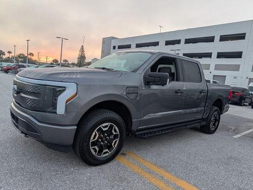 2023 Ford F-150 Lightning XLT
