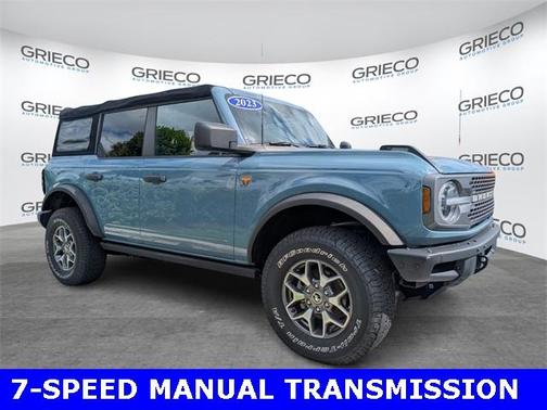 2023 Ford Bronco Badlands