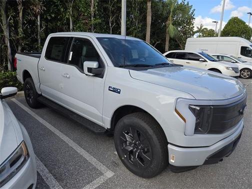 2025 Ford F-150 Lightning LARIAT