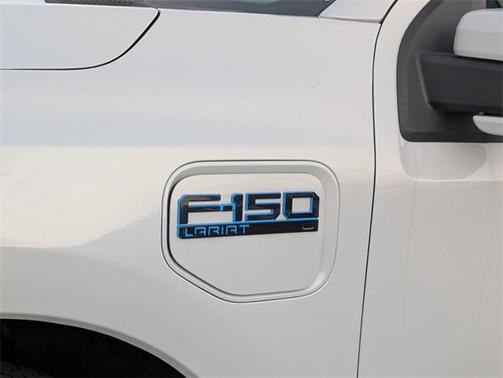 2025 Ford F-150 Lightning LARIAT