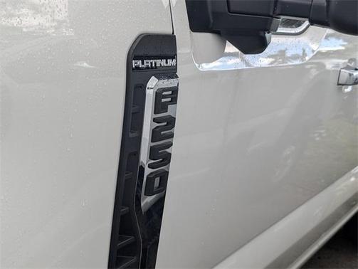 2025 Ford F-250 Platinum